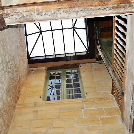 In Luxury Rentals, Medieval Center - Maison Labrousse *