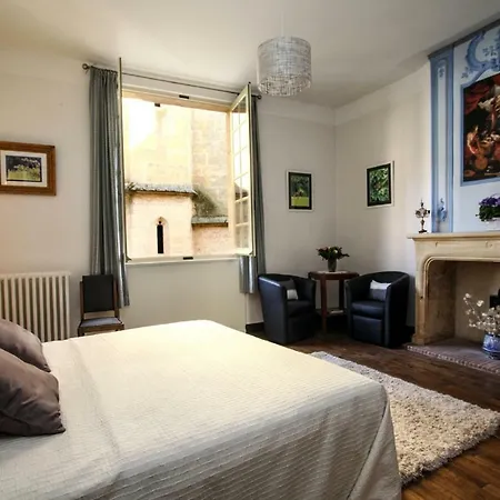 Apartment In Luxury Rentals, Medieval Center - Maison Labrousse *