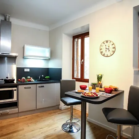 Apartment In Luxury Rentals, Medieval Center - Maison Labrousse Sarlat-la-Caneda