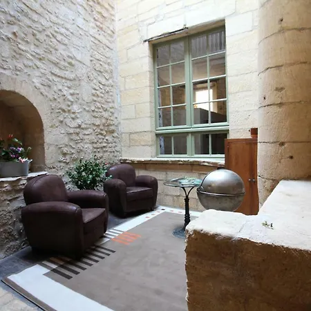 In Luxury Rentals, Medieval Center - Maison Labrousse * Sarlat-la-Caneda